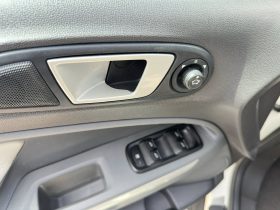 
									Ford EcoSport Titanium 2016 full								