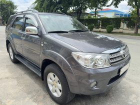 
									Toyota Fortuner 2010 – 2 Cầu full								