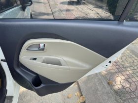 
									Kia Rio full								