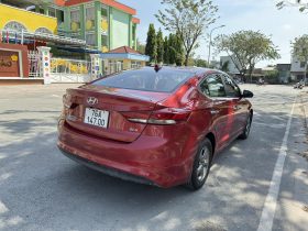
									Hyundai Elantra full								