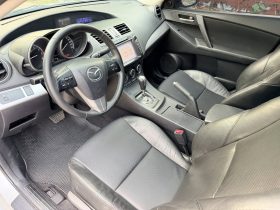
									Mazda 3 S full								