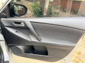 
									Mazda 3 S full								