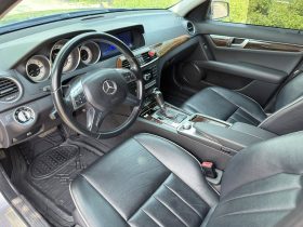 
									Mercedes Benz C250 full								