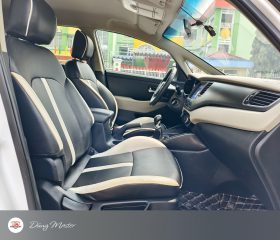 
									Kia Rondo full								