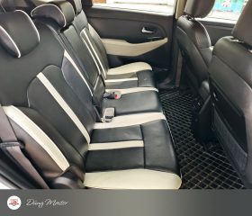 
									Kia Rondo full								
