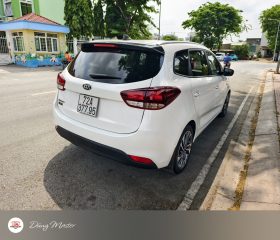 
									Kia Rondo full								