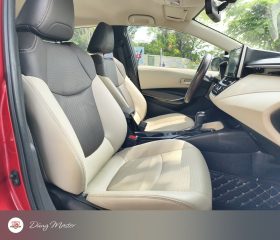 
									Toyota Corolla Altis full								