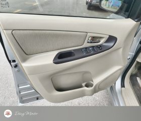 
									Toyota Innova full								