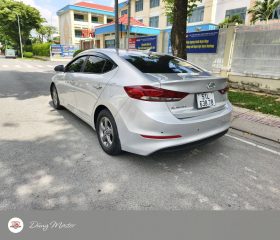 
									Hyundai Elantra full								
