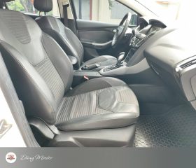 
									Ford Focus Sport full								
