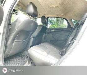 
									Ford Focus Sport full								