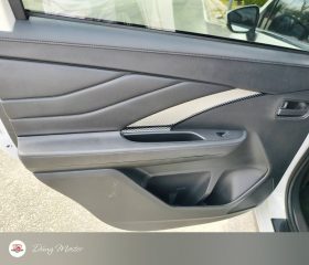 
									Mitsubishi Xpander full								